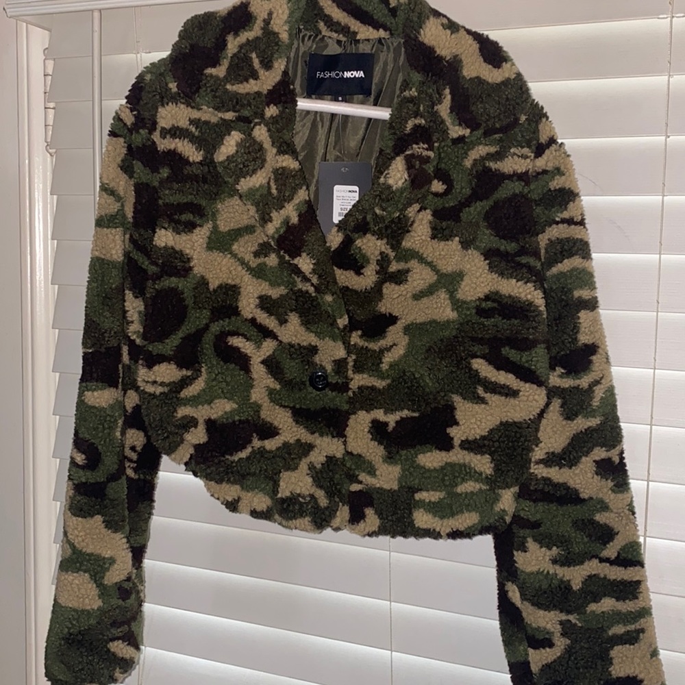 Fashion Nova Woman’s Sherpa Top
